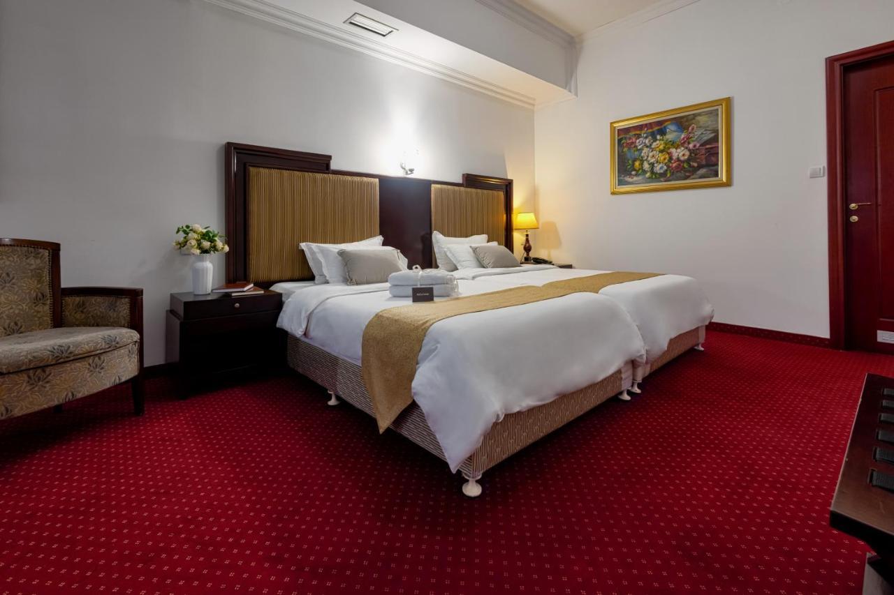 נובי סאד Garni Hotel Planeta Inn מראה חיצוני תמונה