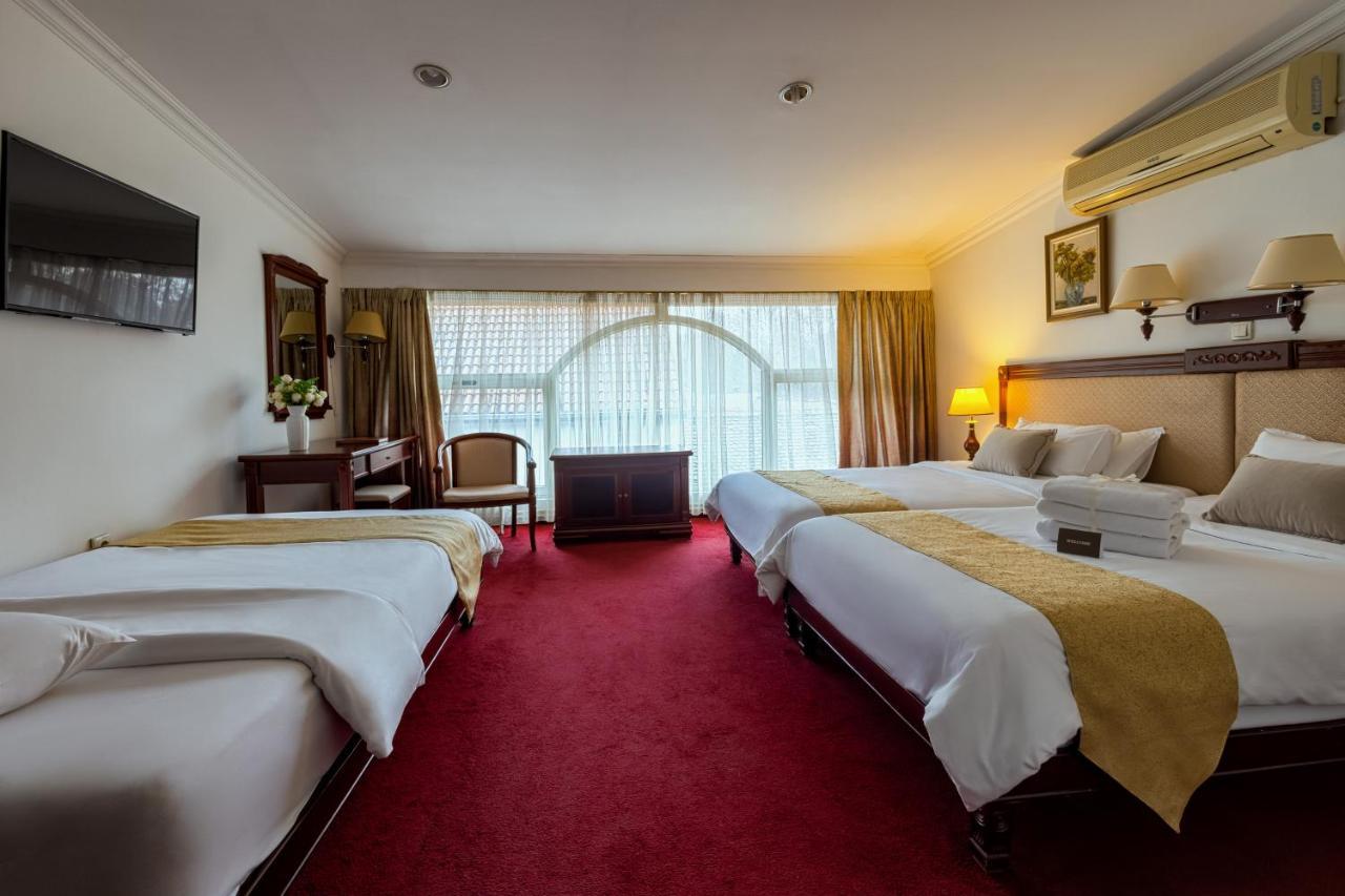 נובי סאד Garni Hotel Planeta Inn מראה חיצוני תמונה