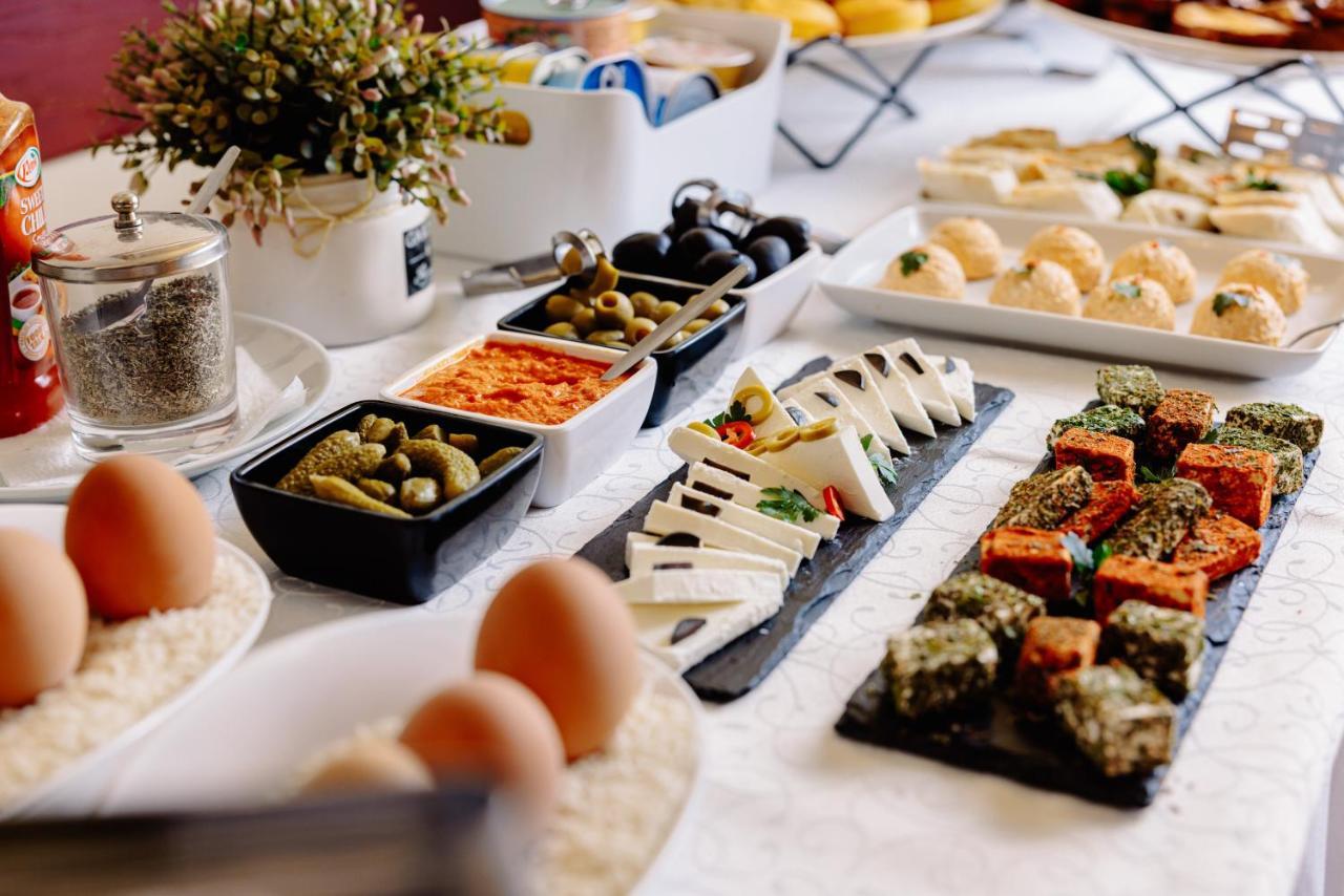 נובי סאד Garni Hotel Planeta Inn מראה חיצוני תמונה
